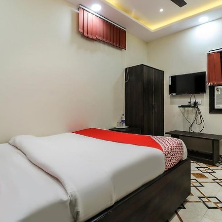โอโย 62485 โฮเต็ล ซิตี้ พาเลซ Hotel กานปูร์ ภายนอก รูปภาพ