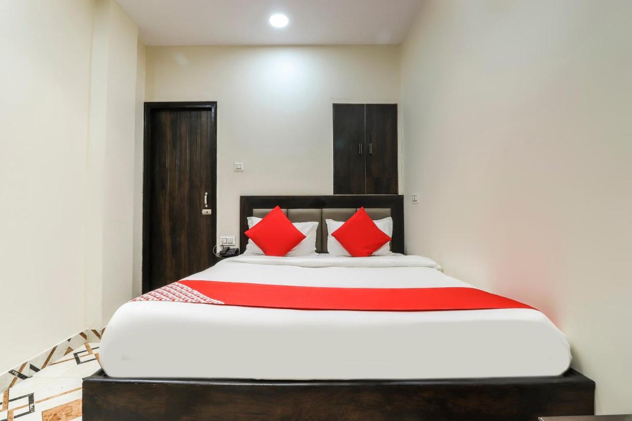 โอโย 62485 โฮเต็ล ซิตี้ พาเลซ Hotel กานปูร์ ภายนอก รูปภาพ